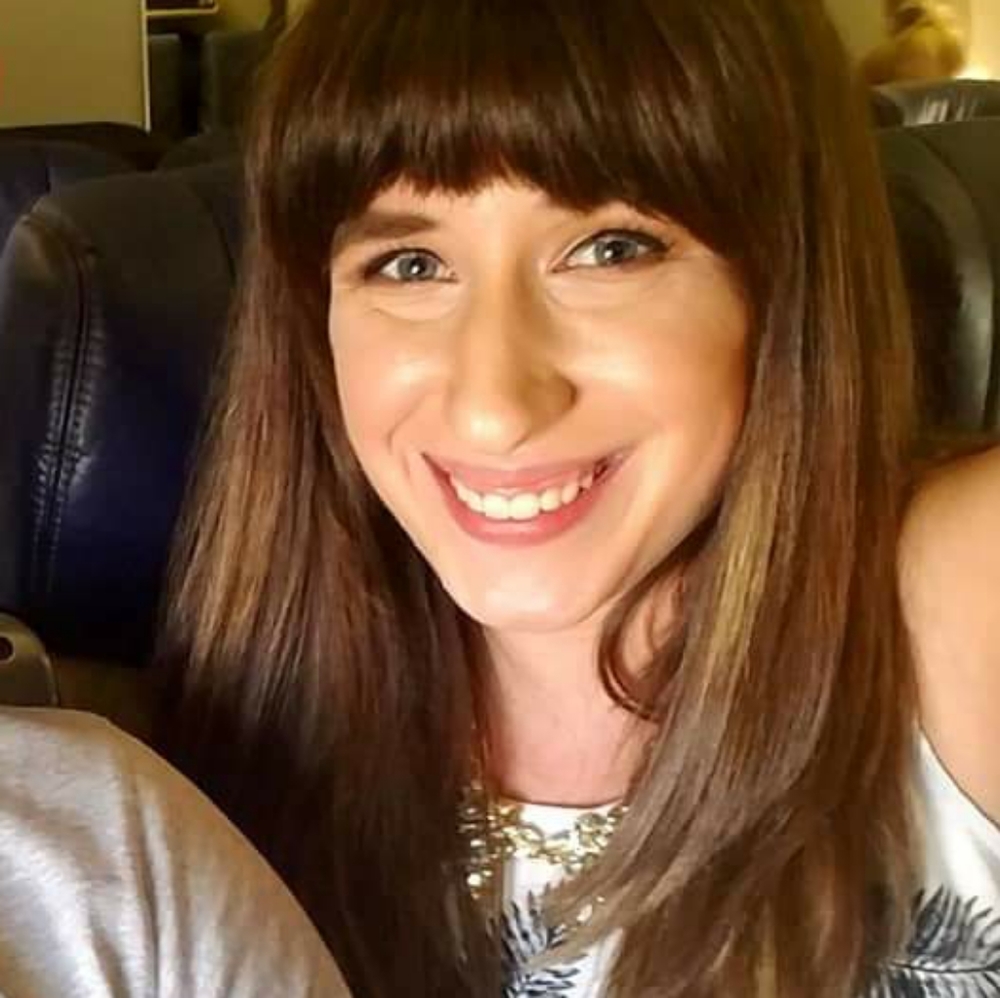 Meet your Posher, Caitlin